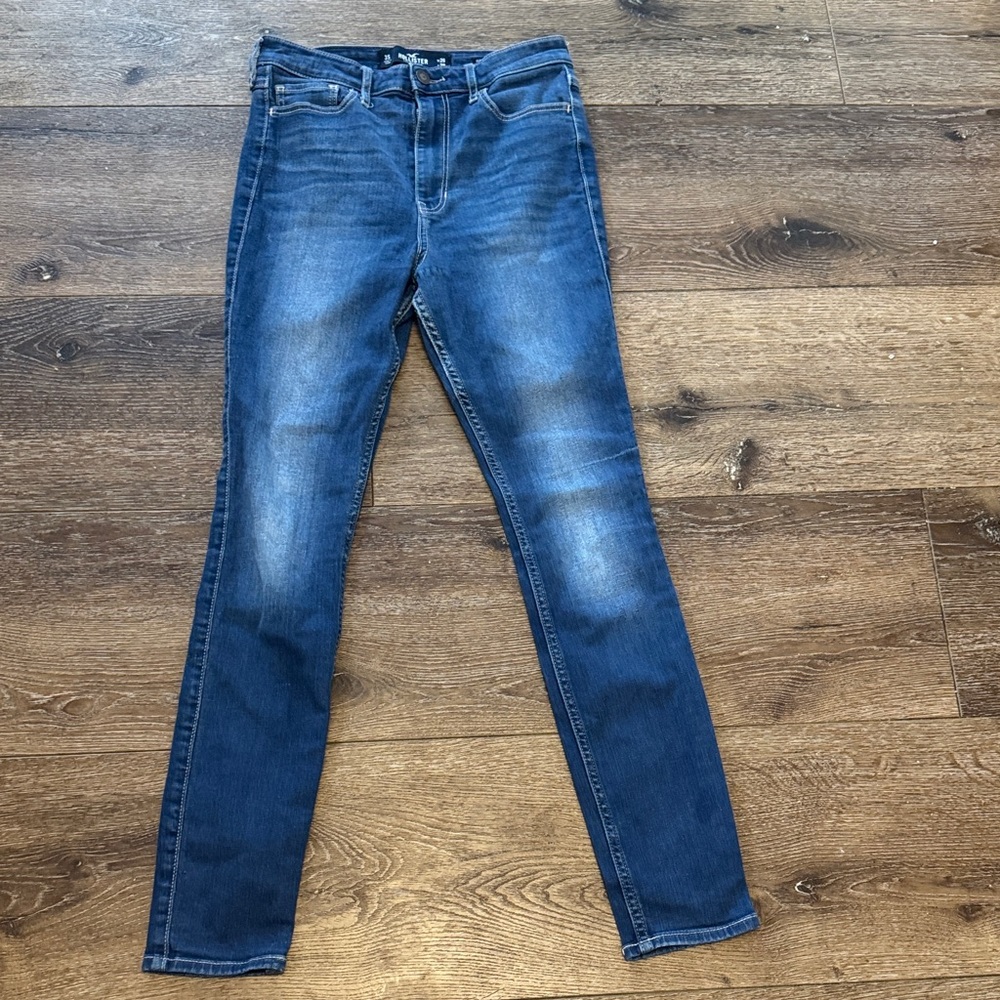 Hollister ultra high rise super skinny 3S